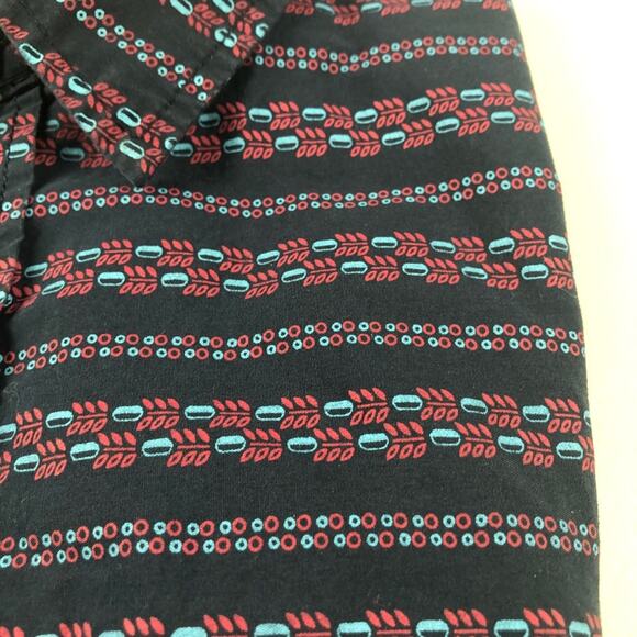 Broken Threads Mens arrow button down shirt Medium - Picture 3 of 7